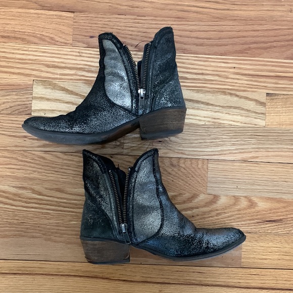 Silver leather Chelsea boots- Steve Madden - Picture 3 of 9